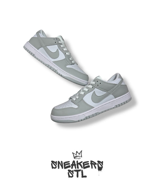 NIKE DUNK LOW GREY