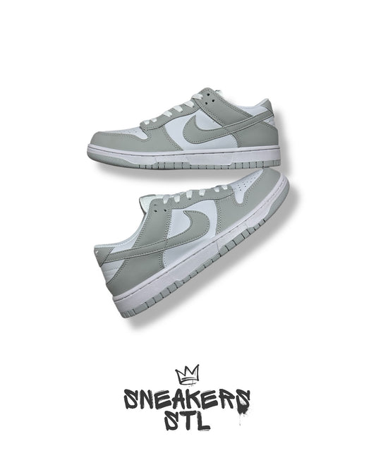 NIKE DUNK LOW GREY