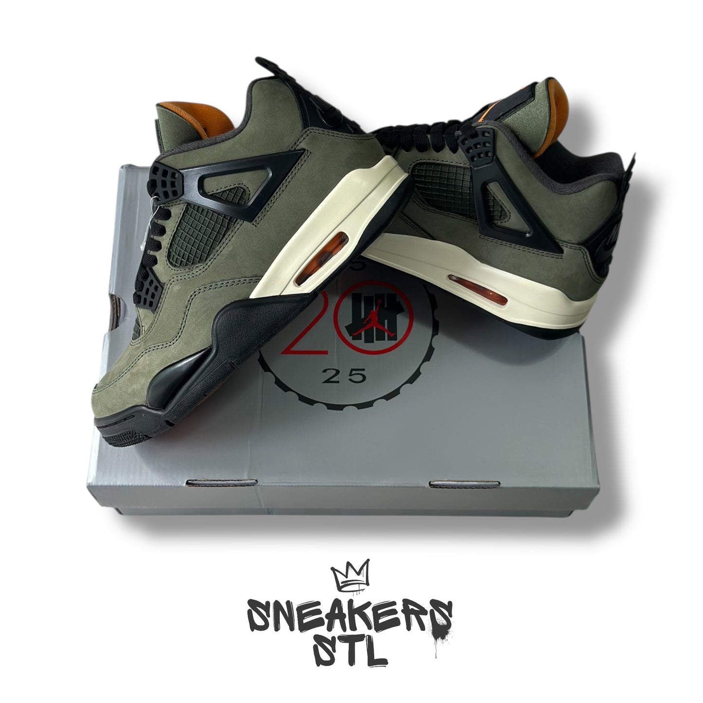 JORDAN 4 UNDEFEATED