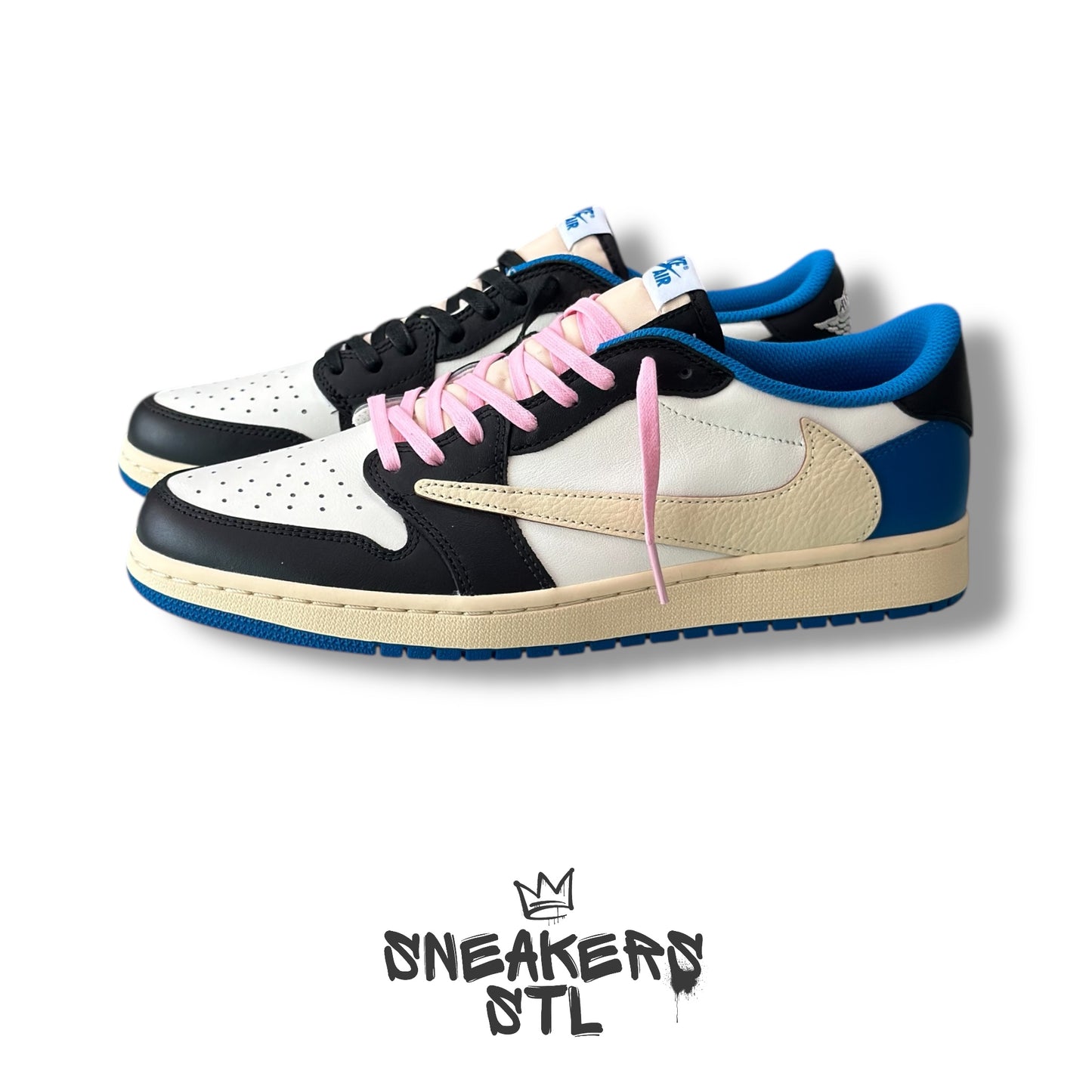 JORDAN 1 LOW TRAVIS SCOTT X FRAGMENT