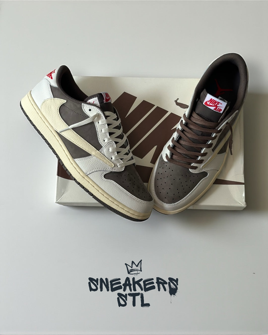 JORDAN 1 LOW TRAVIS SCOTT REVERSE MOCHA