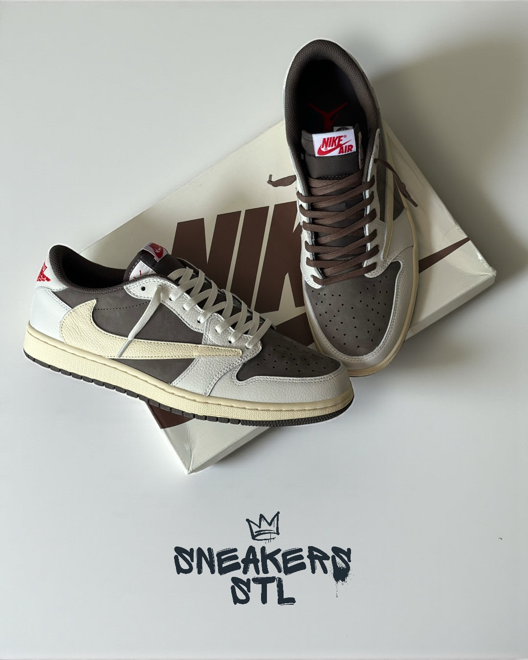 JORDAN 1 LOW TRAVIS SCOTT REVERSE MOCHA