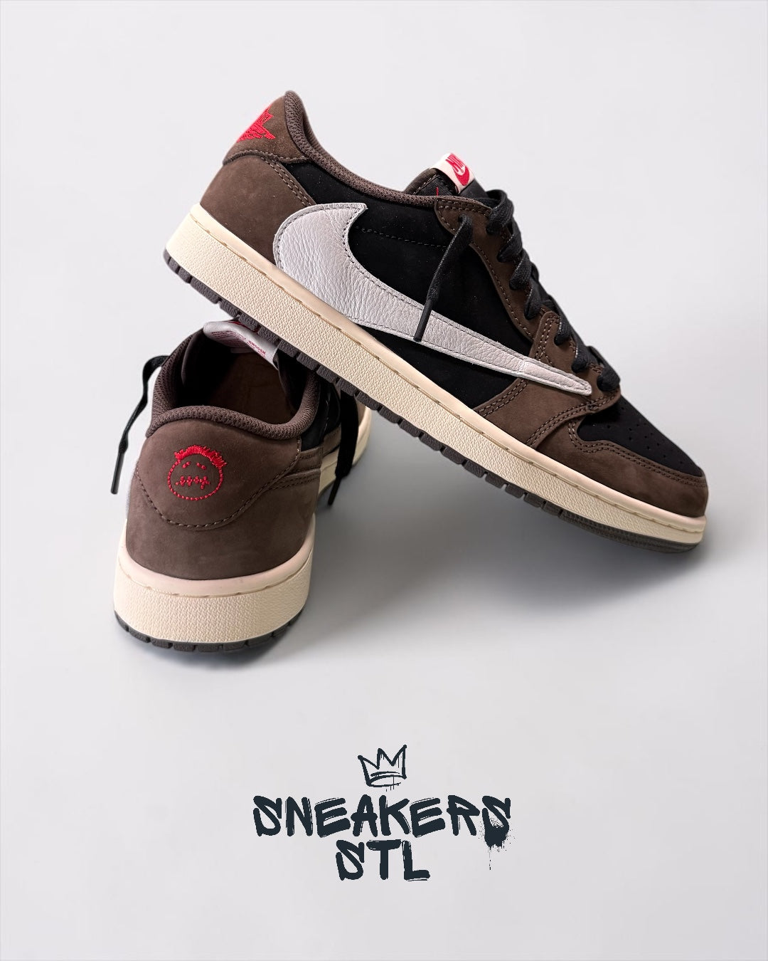 JORDAN 1 LOW X TRAVIS SCOTT MOCHA