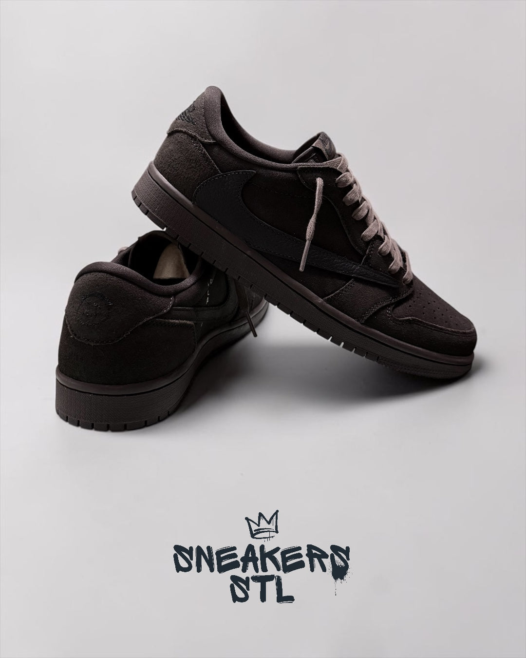 Jordan 1 Low X Travis Scott Velvet Brown