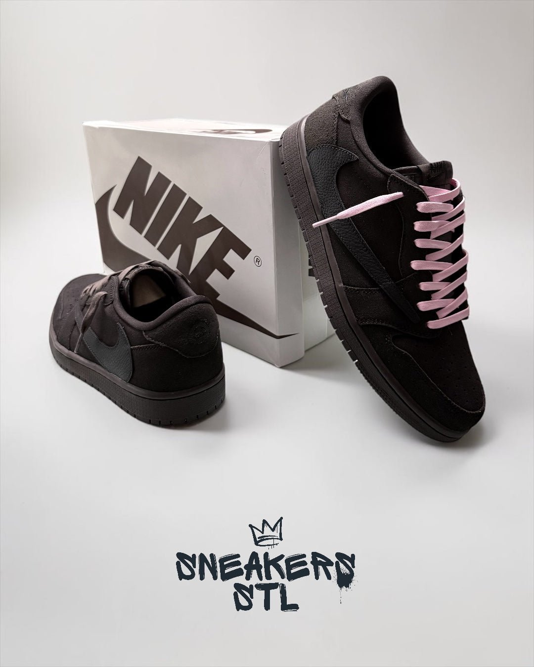 Jordan 1 Low X Travis Scott Velvet Brown