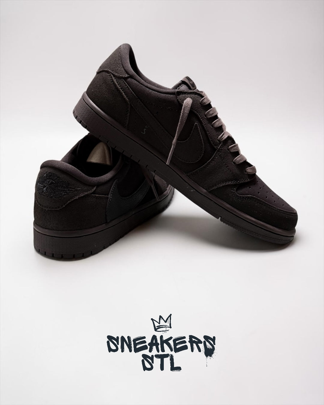 Jordan 1 Low X Travis Scott Velvet Brown