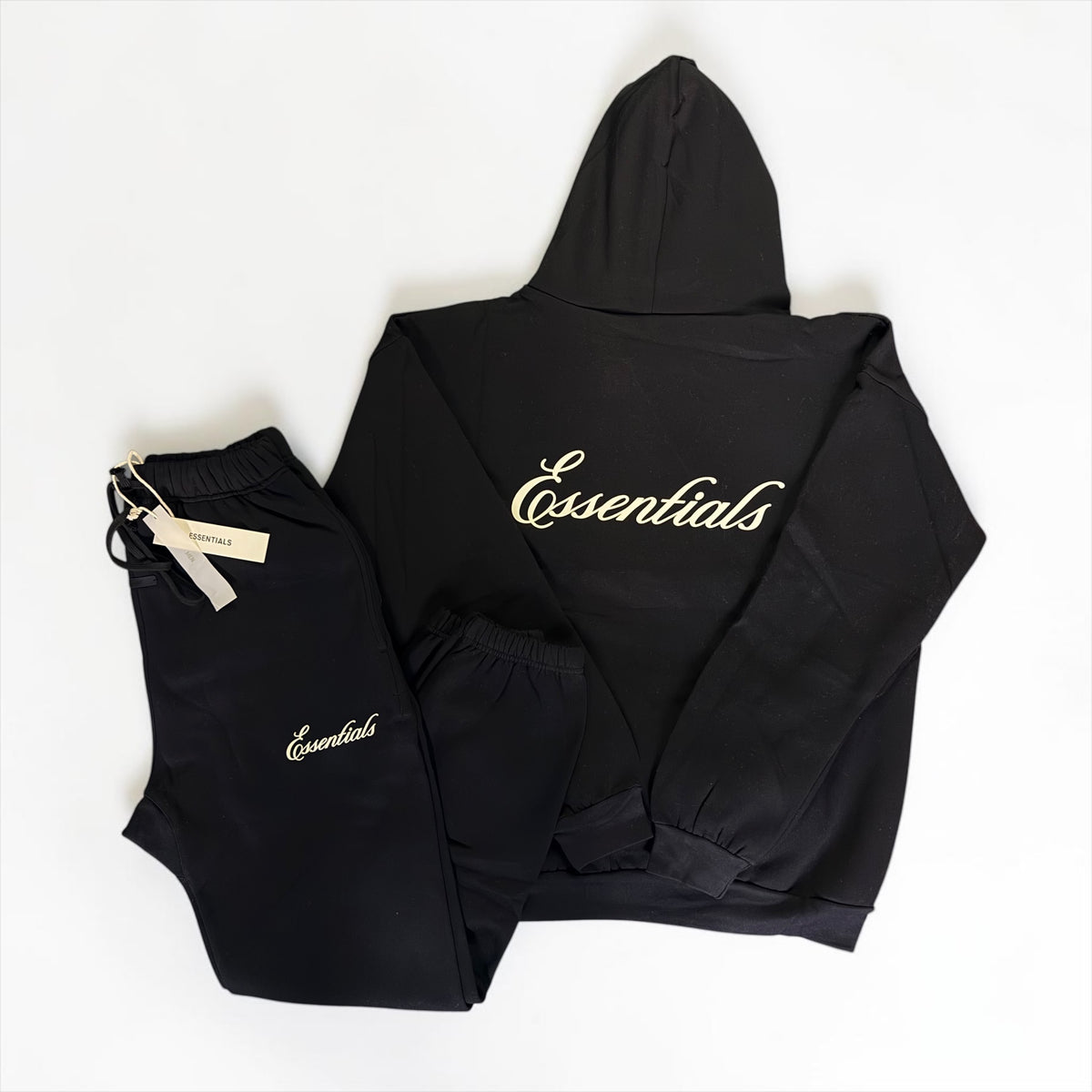 CONJUNTO ESSENTIALS